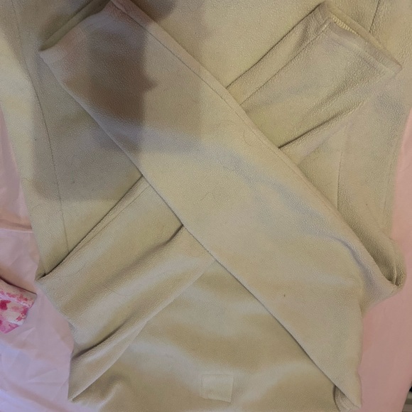 Cream and tan Old Navy quarter zip sweater jacket workout cute aesthetic preppy - Picture 4 of 5